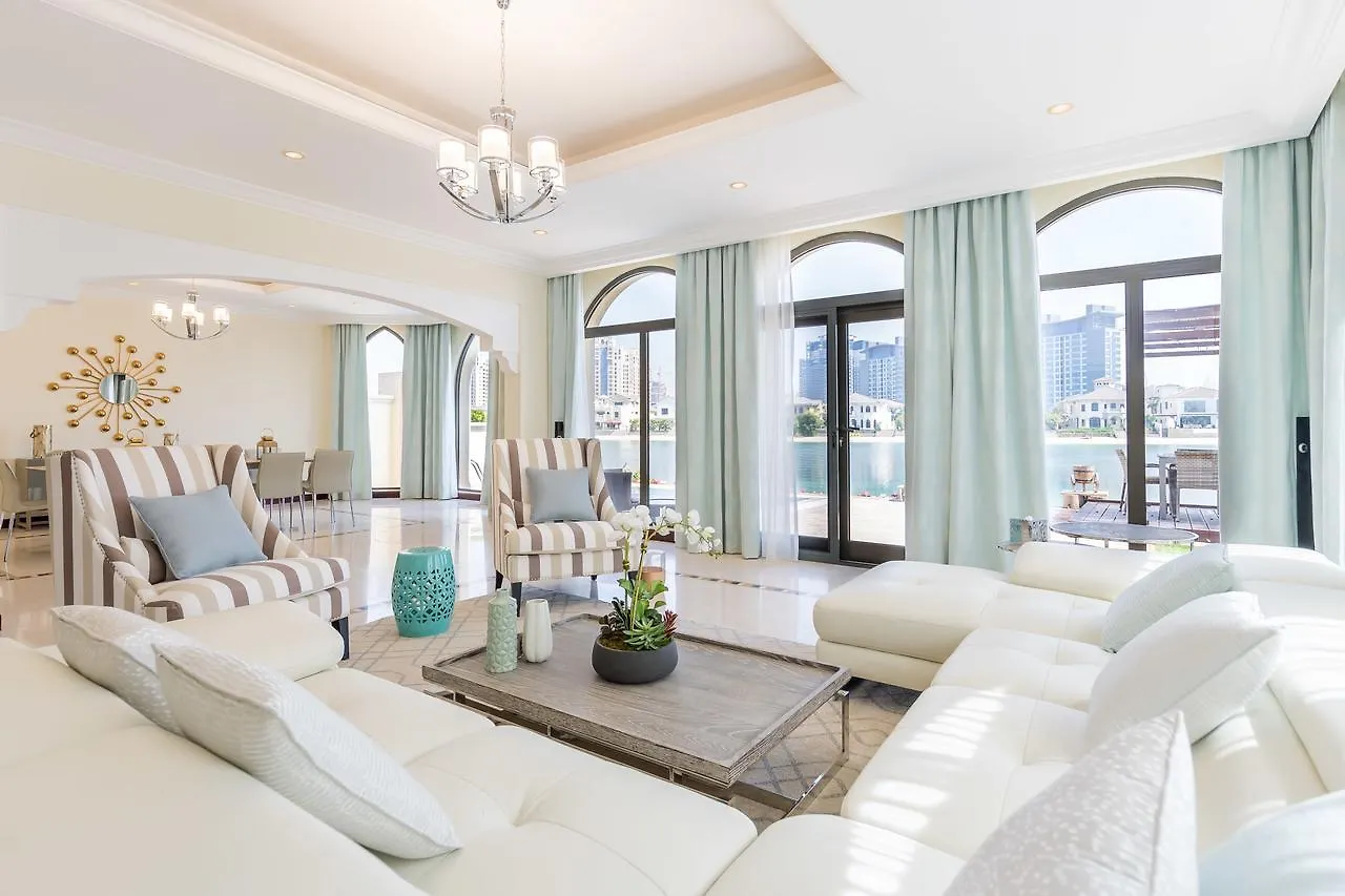 Charming 6Br Villa With Private Pool On Palm Jumeirah 두바이