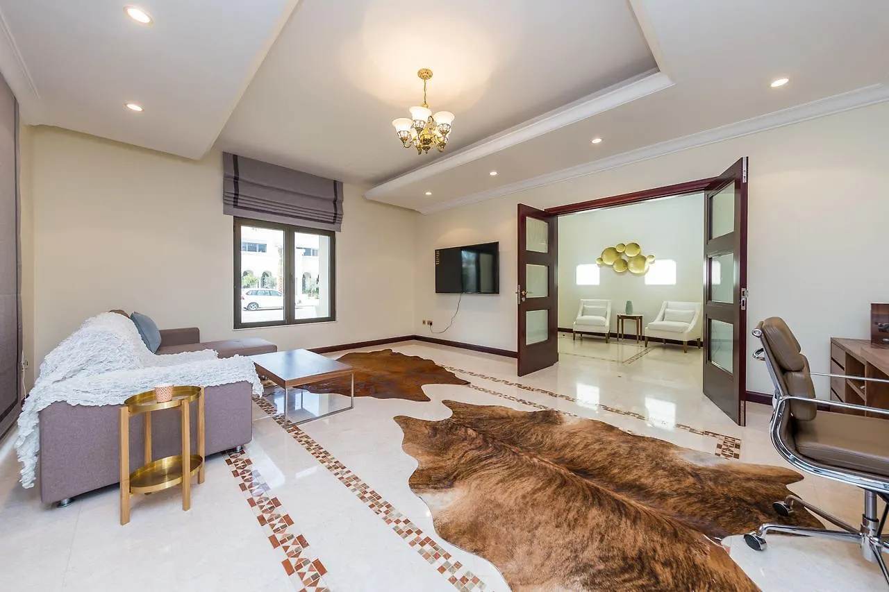 Charming 6Br Villa With Private Pool On Palm Jumeirah 두바이 0*,